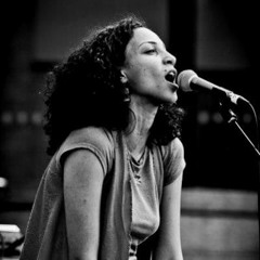 (اقرا فى الحورنال حاجات (مريم صالح