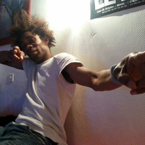 Ceux Qui Me Scandalize Seenaty Feat Katell  2015 Version Heart A Beat Riddim Instrumental