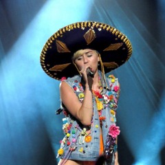Miley Cyrus - Maybe You're Right Live Monterrey - Bangerz Tour