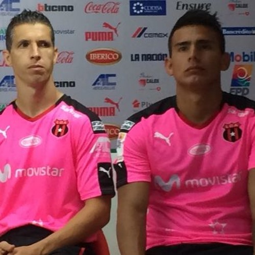 Stream LDA jugar con camiseta rosada en octubre by Deportes