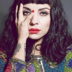 Mon Laferte En Fresas Con Crema 9.27.2015
