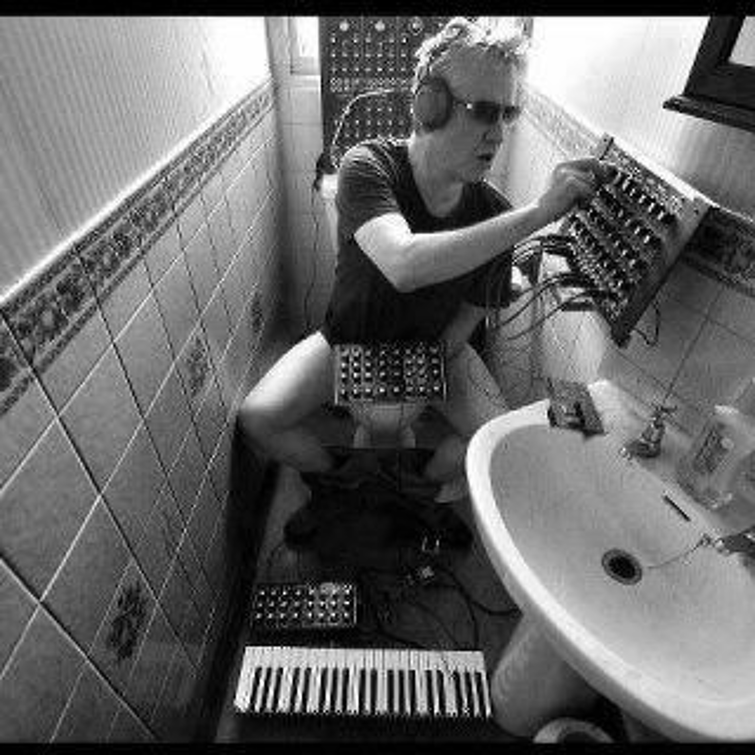 Bathroom 02 episode artwork