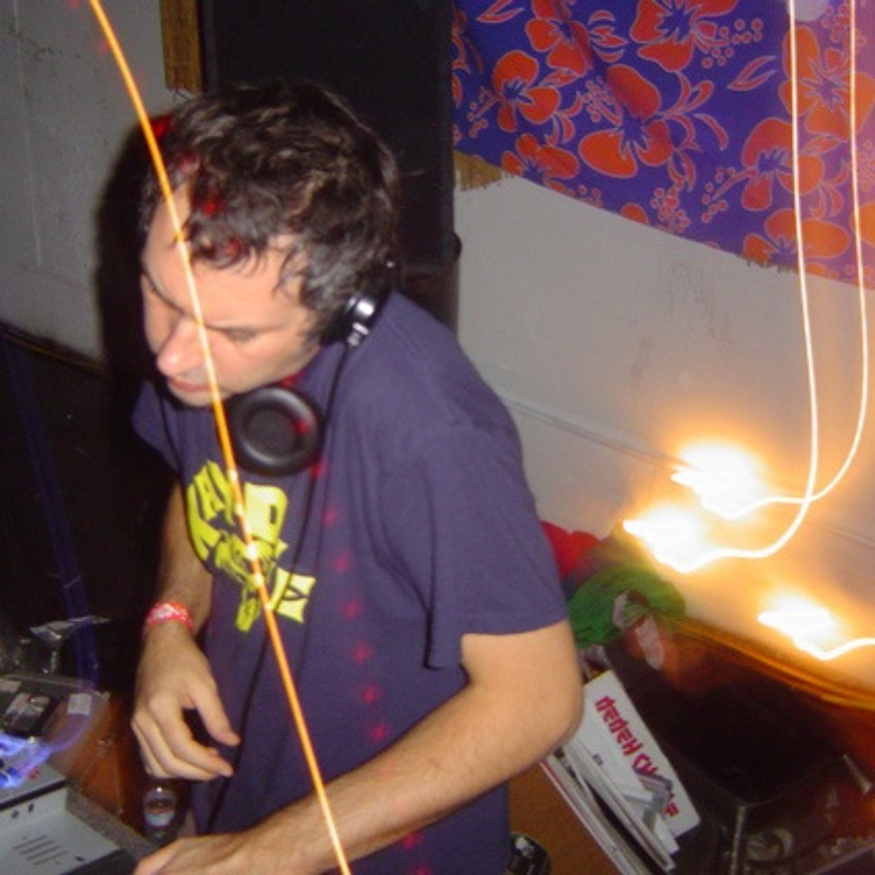 Mark E Quark Live at Tropical 7-Year Anniversary, 11/19/05 - Part 1 episode artwork