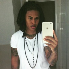 B00DQEX4L4_(disc_1)_08_-_Like_I'm_Famous_(feat__Chi_P)_[Explicit].mp3