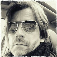 Put your hands up (Sakamoto)