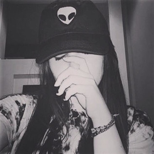 CRYSTAL CASTLES - Baptism [Fear The Pries† rmx]