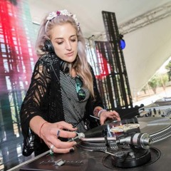 Abby Nurock at Higher Grounds (19/09/2015)