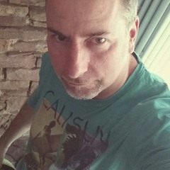 Tommy Lee- Clubbing.ogg