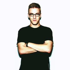 DMNK b2b Oliver Magenta @ Parookaville, Pennysquare 19/07/15