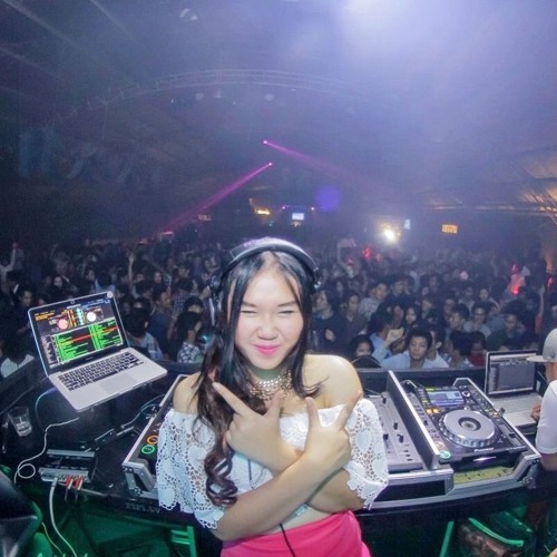 PUTRI DANIZAR - Welcome to 2015 Mixtape