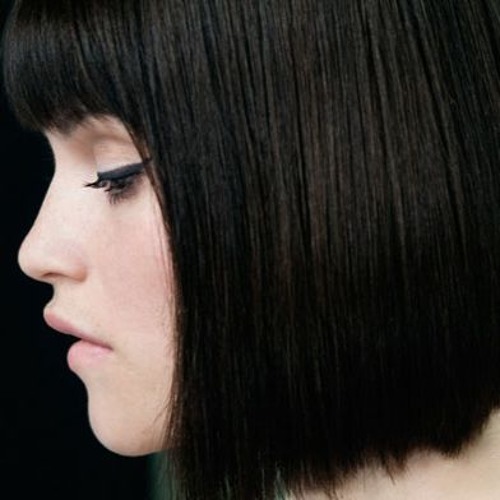 French Bobs Are The Très Chic Hair Trend Of 2017 Thick hair styles, Cool hairsty