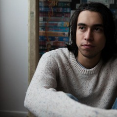alex g