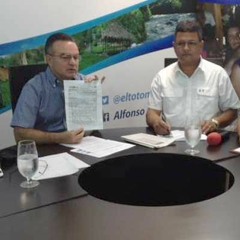 Entrevista al alcalde Alfonso "Toto" Márquez. Tema El AGUA