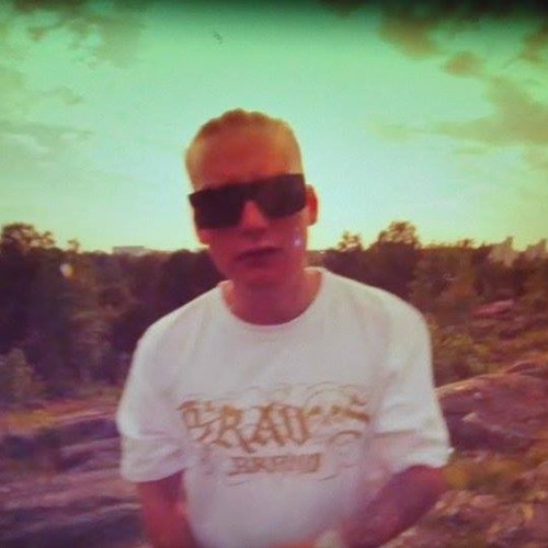 HURTTA - TÄSSÄ JA TÄNÄÄN