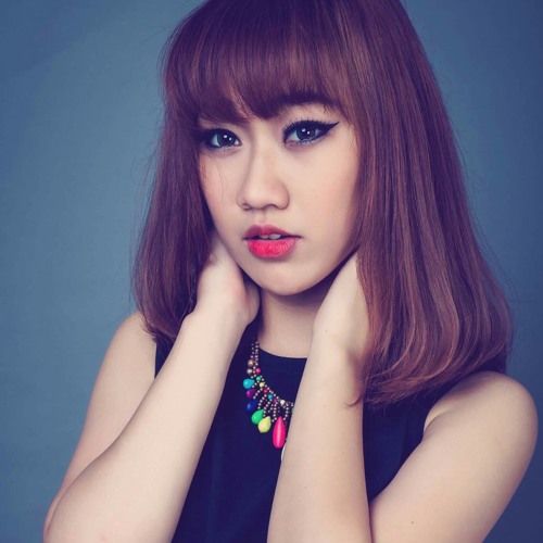 Rút Lui (Tui Hou-Retreat) - Ramie Thanh Trúc (Cover - Vietnamese Version) Nhạc : Châu Kiệt Luân - Lời Hoa : Tống Kiện Chương - Lời Việt : Hư Phong