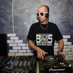 Trevor Benz - Live @ Amnesia Bar (16.10.2015) (Calais,France) TECHNO SESSION