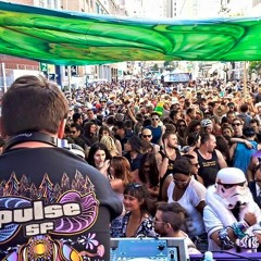 Live at How Weird 2015