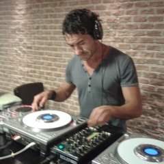 01 - house 08-09 verano DJ David Arroyo  "funkdacion"