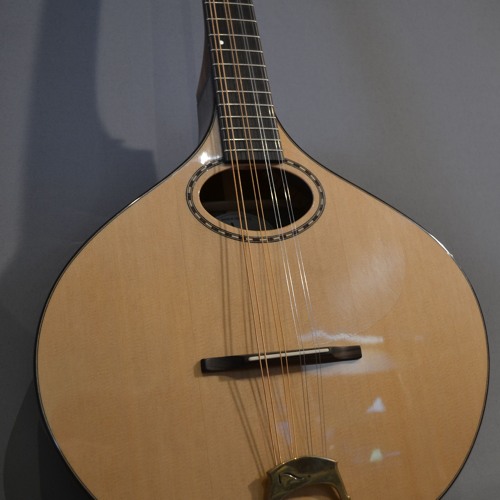 Port Orford Cedar, walnut SMALLish flat-top bouzouki