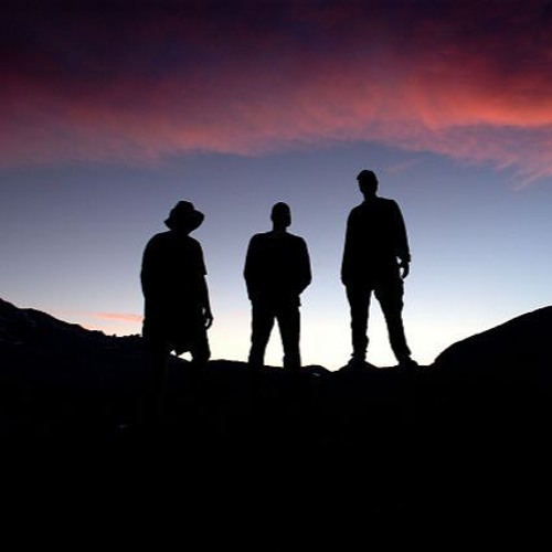 The Middle (Jimmy Eat World/ Weezer/ Spin Doctors)