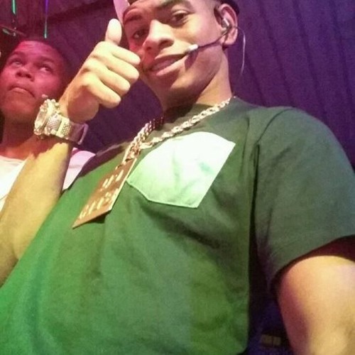 MT - MEC MEC TRANQUILINHO VS MEC  MEC COM AS PIRANHA  DJS - MTS 22  E LC  DO MANDELA  .mp3