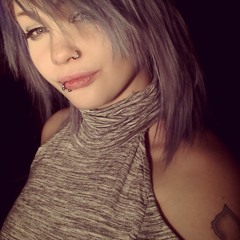 Emily Snow's Instagram, Twitter & Facebook on IDCrawl