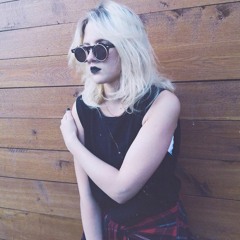 Lady Alekxa - Never Let Me Know (prod. Felix  Snow