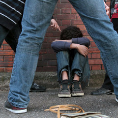 Mc Mane & Sarkastinen - Heikomman Puolel