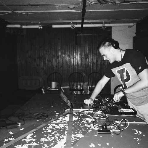 Bando got too spooky so i had to move back in with my parents