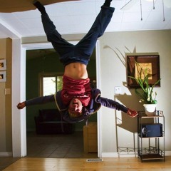 Walkin On The Ceilin(prod.Chris Galaxy)