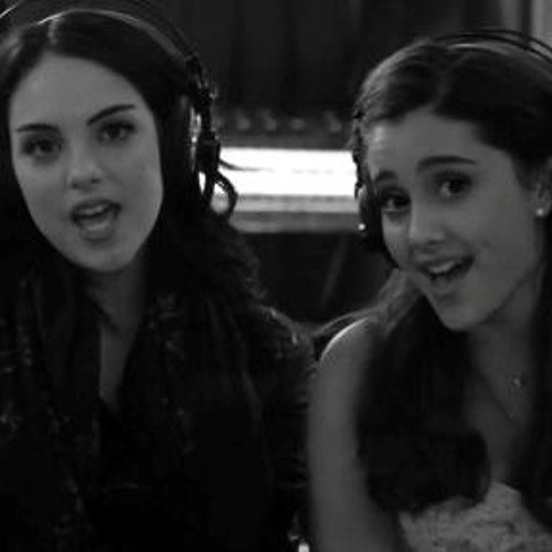 Chestnuts - Ariana Grande Feat Liz Gillies