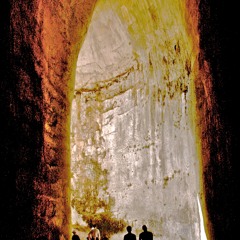 Orecchio di Dionisio (Ear of Dionysus) - folk instruments