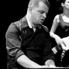 Poluzjanci - Mała Apokalipsa (wer. akustyczna)