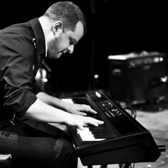 Poluzjanci - Kosmos (wer. koncertowa)