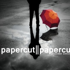 Freaks the hawk in the Paris