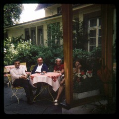 Conclusion Sur Un Quai De Gare En 16mm