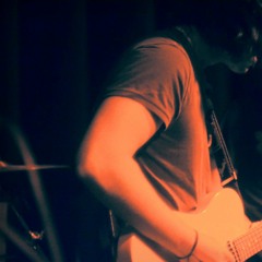 Pequeños Paisajes En El Espacio (En Vivo, 2002)