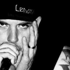 Usher - Love In This Club (Lenoxx Remix)