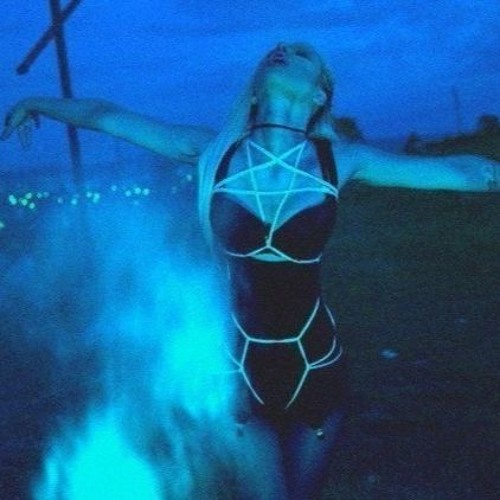 ASCEND TO THE STARS