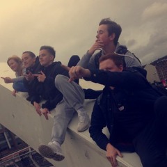 Ariana Grande And Justin Bieber Mash Up