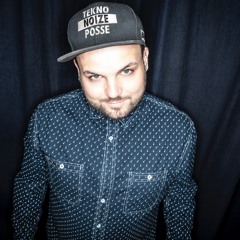 Damian.Thorn @ Brunnen70 _ 07 - 11 - 15 WARMUP