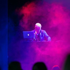 Massimo Silver in the Future House