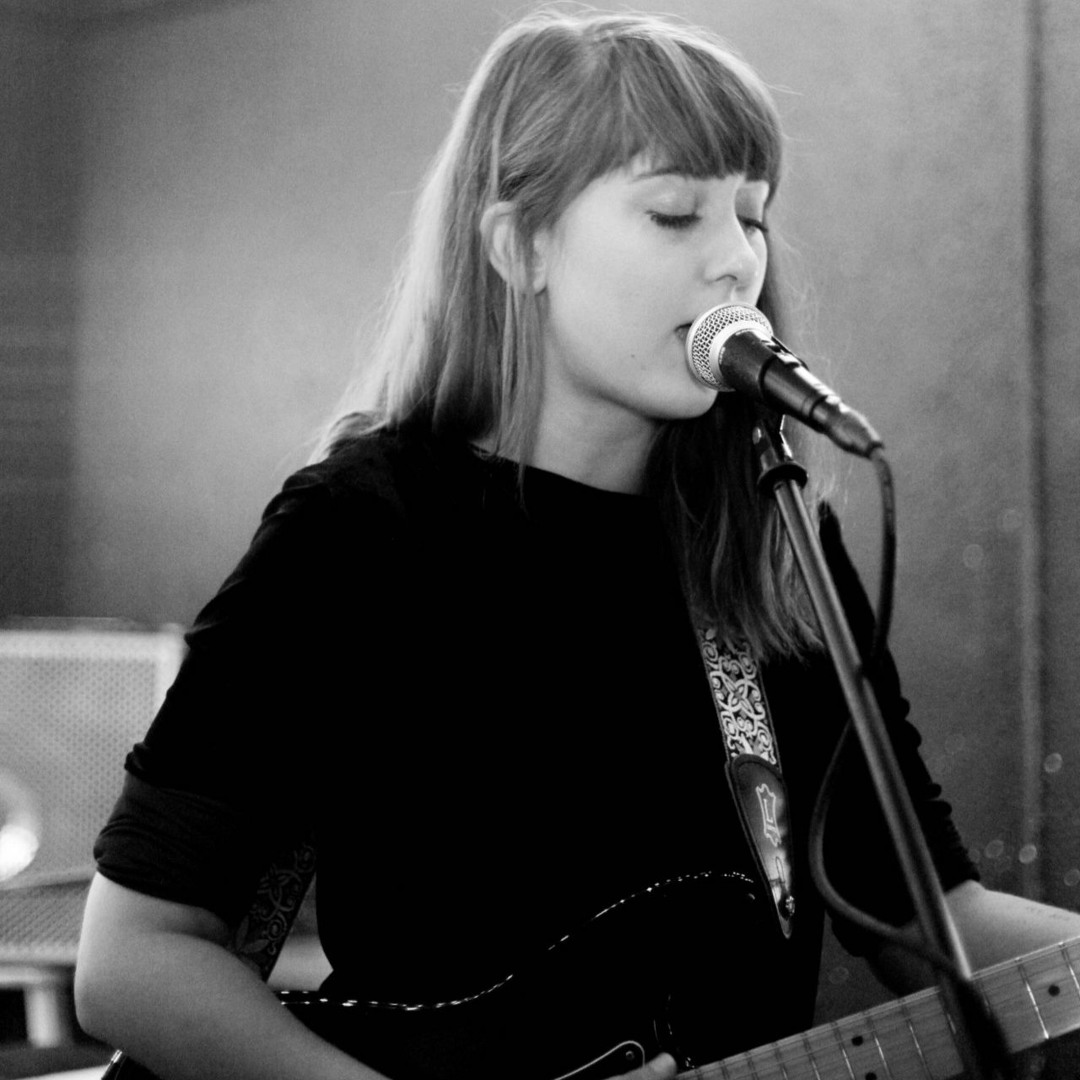 Elsa Rael Stream Empty Frames (demo) by Elsa Rae | Listen online for free on ...