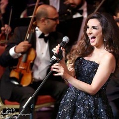 ‫أنغام   أنا بستناك لـ نجاة الصغيرة - مهرجان الموسيقى العربية 2015‬
