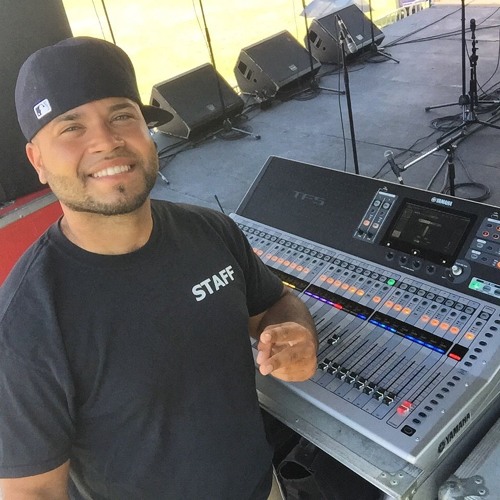 YOSKAR SARANTE AT BONFIRE BY BRYANJRSOUND