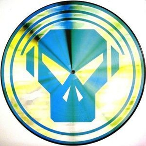 DOC SCOTT VS DEMOLITION MAN-  VIP DRUMS OF FIRE  (POTENTJ MASHUP)