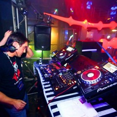 DJ NESKET @ CRAZY HALLOWEEN 20XV