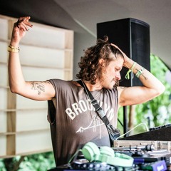 Mix - Touche à tout
