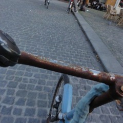 De Bicicleta, participação alessandra maetrini e Phoenix Martins