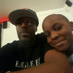 I got em its scary! Young Friday feat. IkeFriday